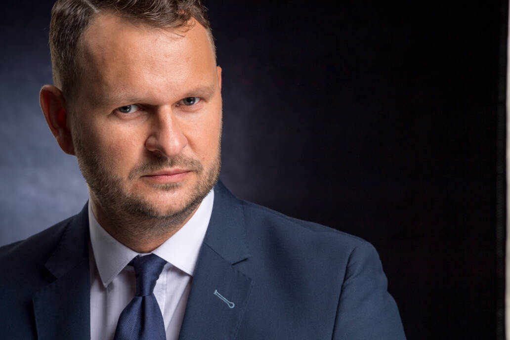 headshoot, portret biznesowy, biznesprofoto, wizerunek firmy, menager, szefa portret, najlepsza wizytówka firmy, kampania wizerunkowa dla firm